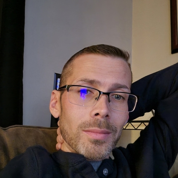 Meet your Posher, Brandon - Picture 8 of 11